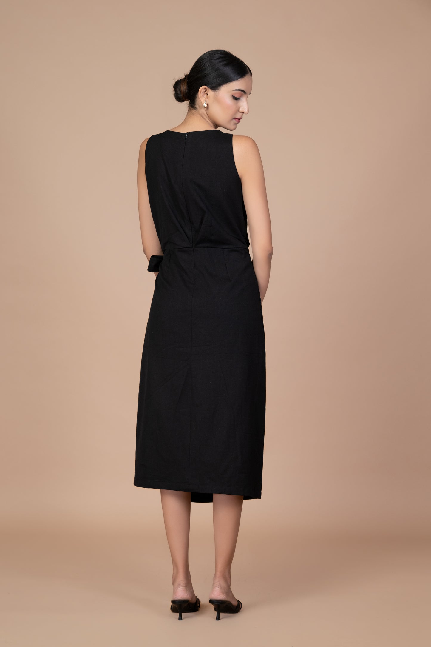 Aru Side Knot Dress - Black